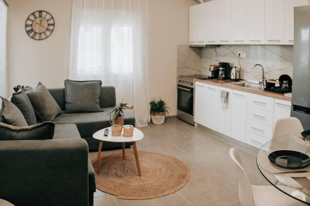 Sophia'S Coastal Retreat Villa Korinós Eksteriør billede